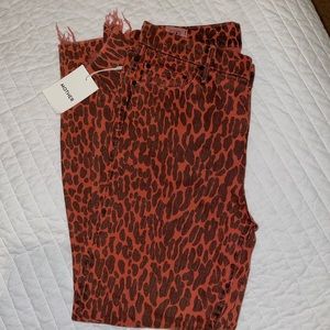 new with tags mother ankle gray animal print jeans size 29